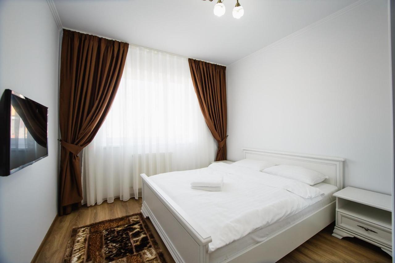 Bright & Elegant Central Apartment Oradea Eksteriør bilde