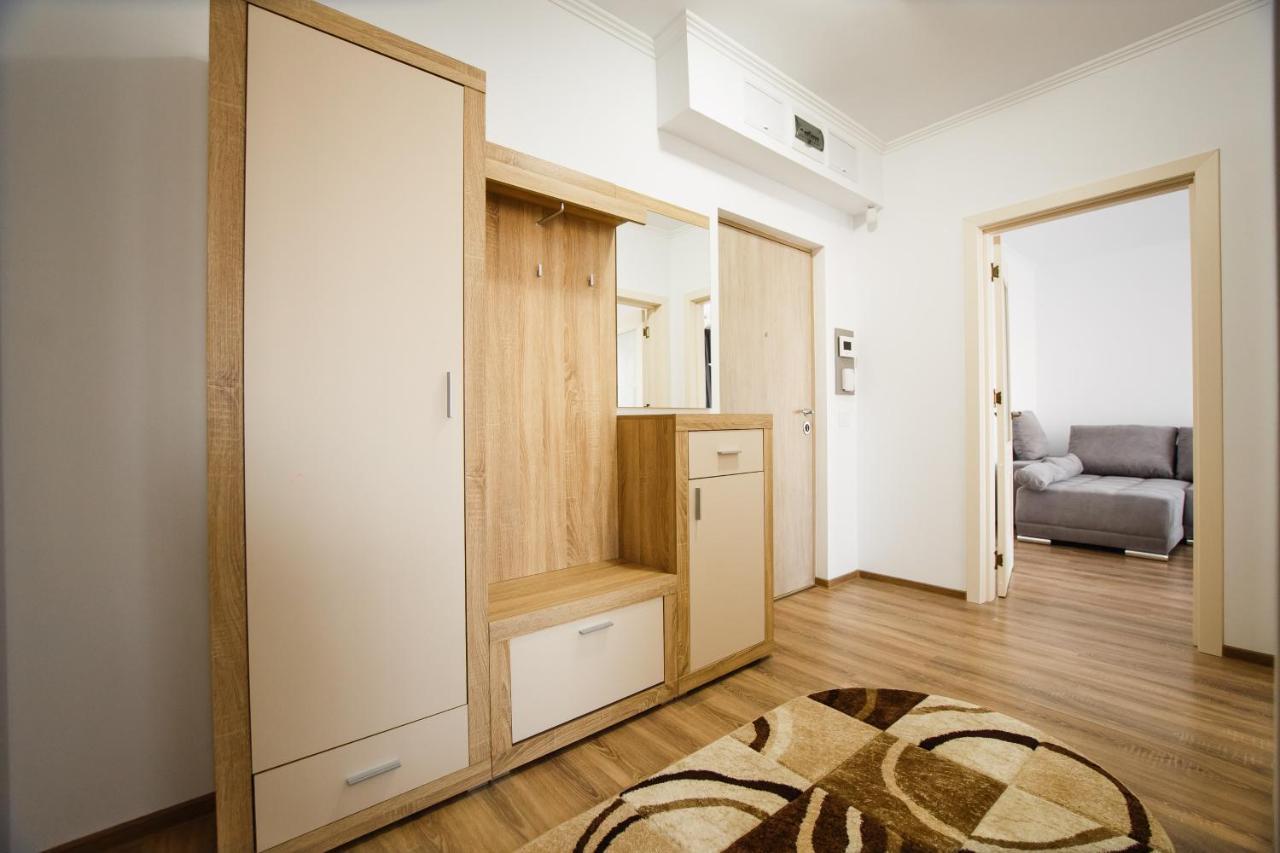 Bright & Elegant Central Apartment Oradea Eksteriør bilde