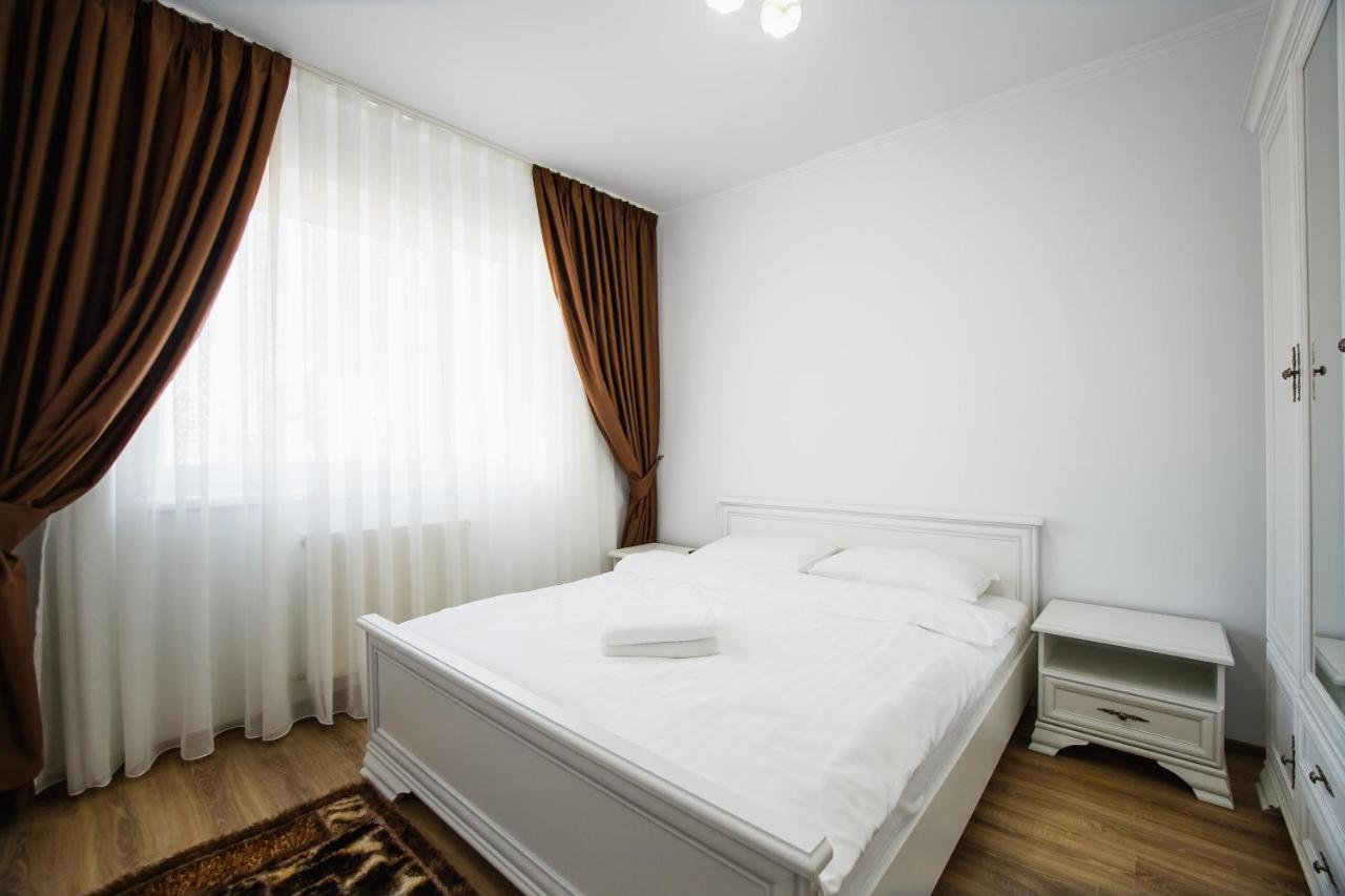 Bright & Elegant Central Apartment Oradea Eksteriør bilde