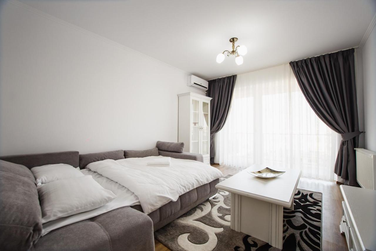 Bright & Elegant Central Apartment Oradea Eksteriør bilde